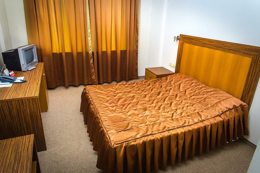 Hotel Intelcoop พลอฟดิฟ ภายนอก รูปภาพ